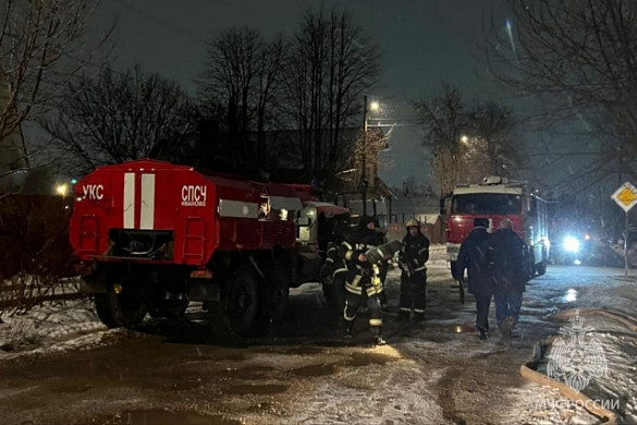 47 человек тушили частный дом на 6-й Южной в Иванове